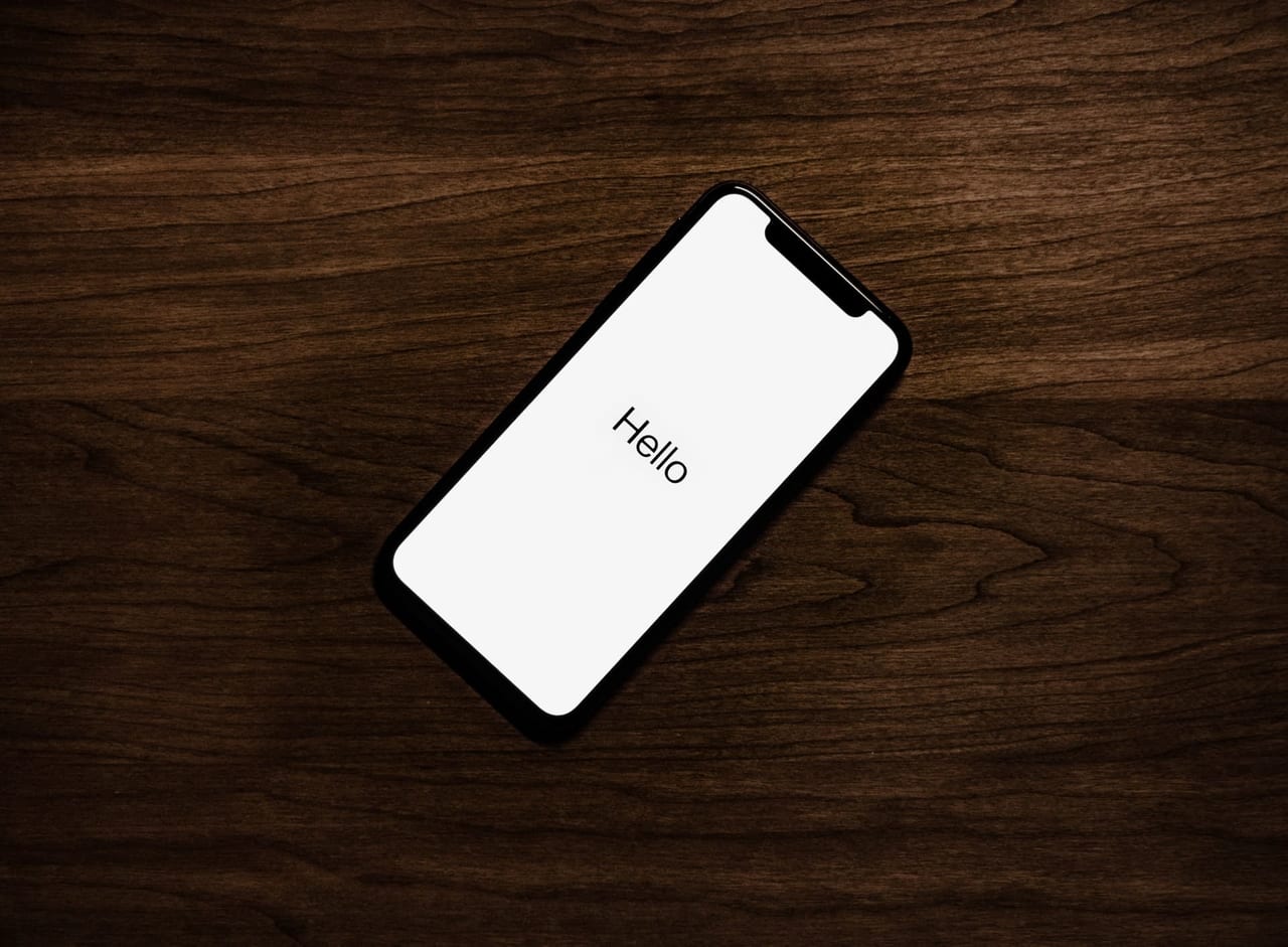 Hello-iPhone